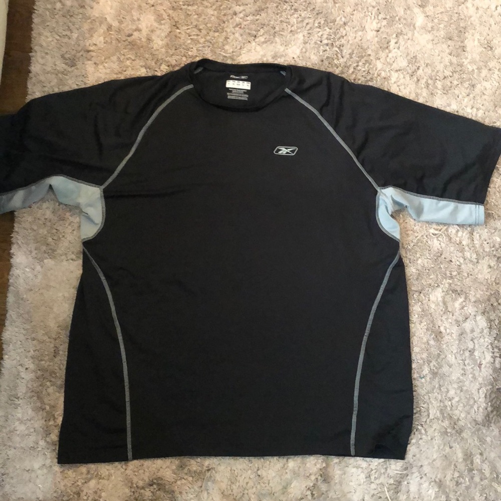 💪🏼💙Reebok XL Black Dri-fit T-shirt💙💪🏼